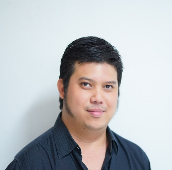 Dr. Thunmaruk Luntheng, dentist at NIS Dental Image