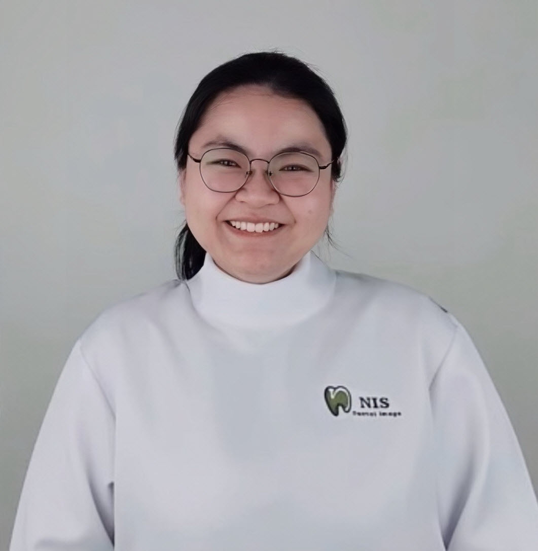 Dr. Noppasorn Tanpipat, dentist at NIS Dental Image
