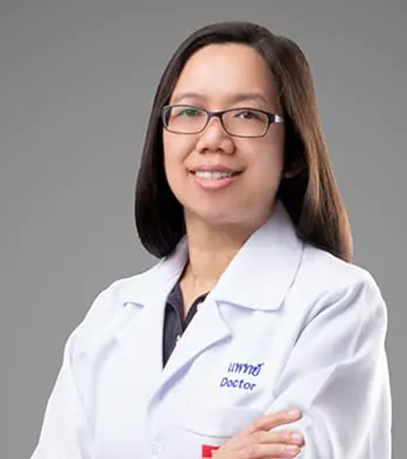 Dr. Srisuda Thinpangnga, dentist at NIS Dental Image