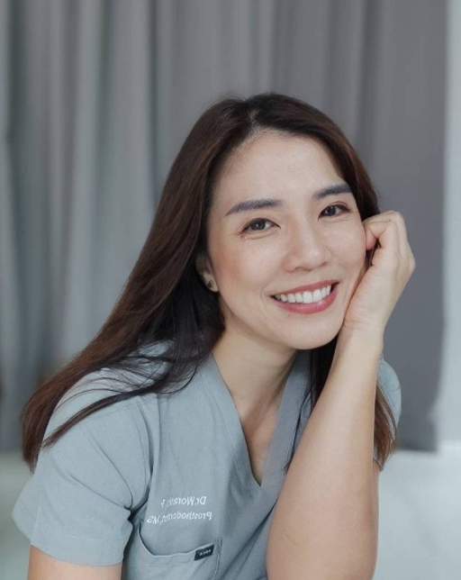 Dr. Woranis Petchsuphamit, dentist at NIS Dental Image